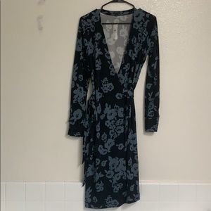 Ann taylor wrap around midi dress